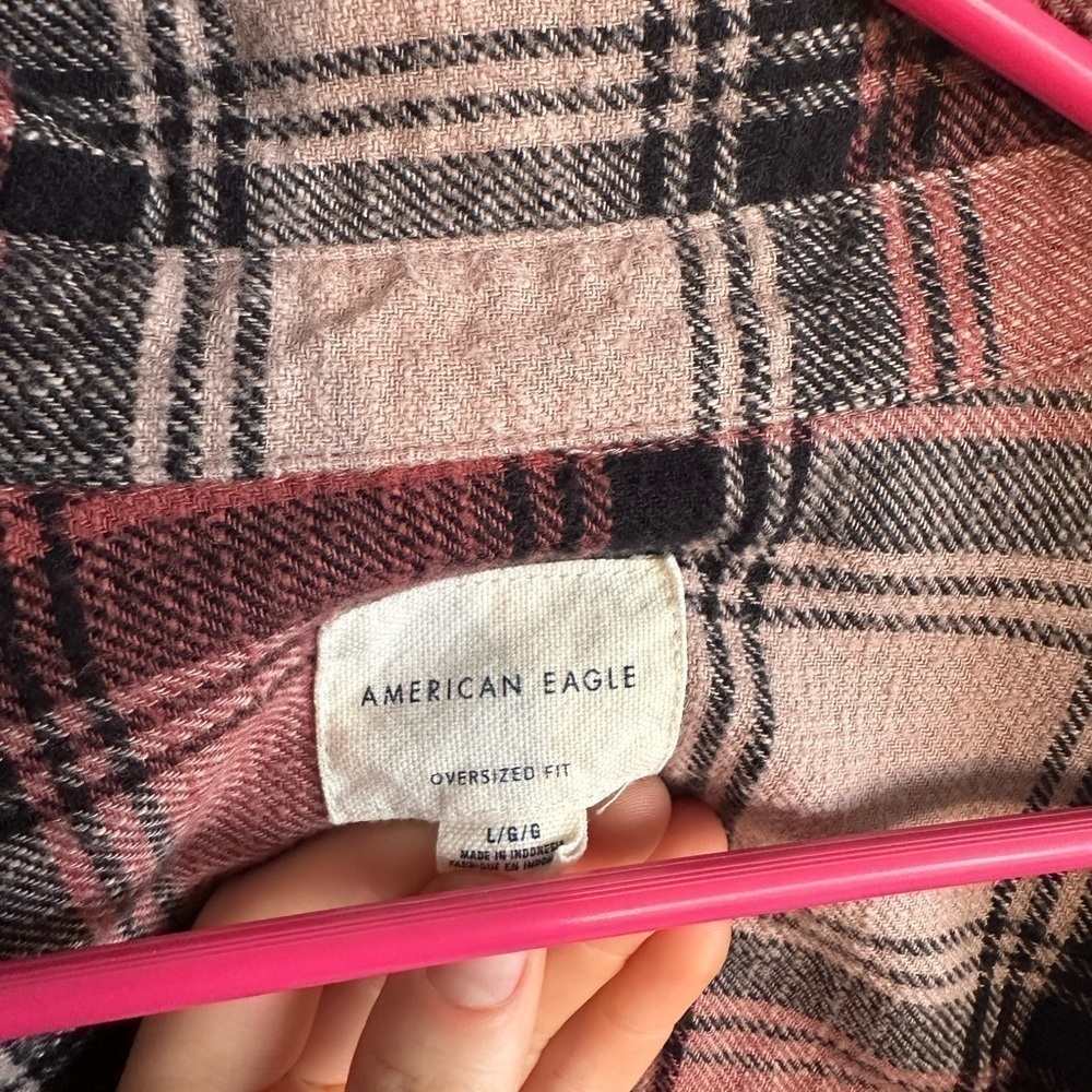 Distressed flannel - Picture 2 of 5